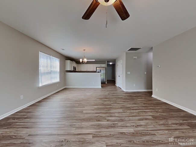 Building Photo - 2430 Dewey Creek Ln