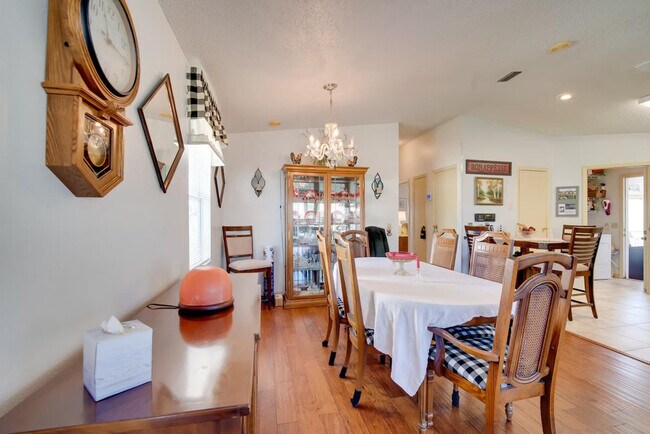 Foto del edificio - 1621 Magnolia Ave