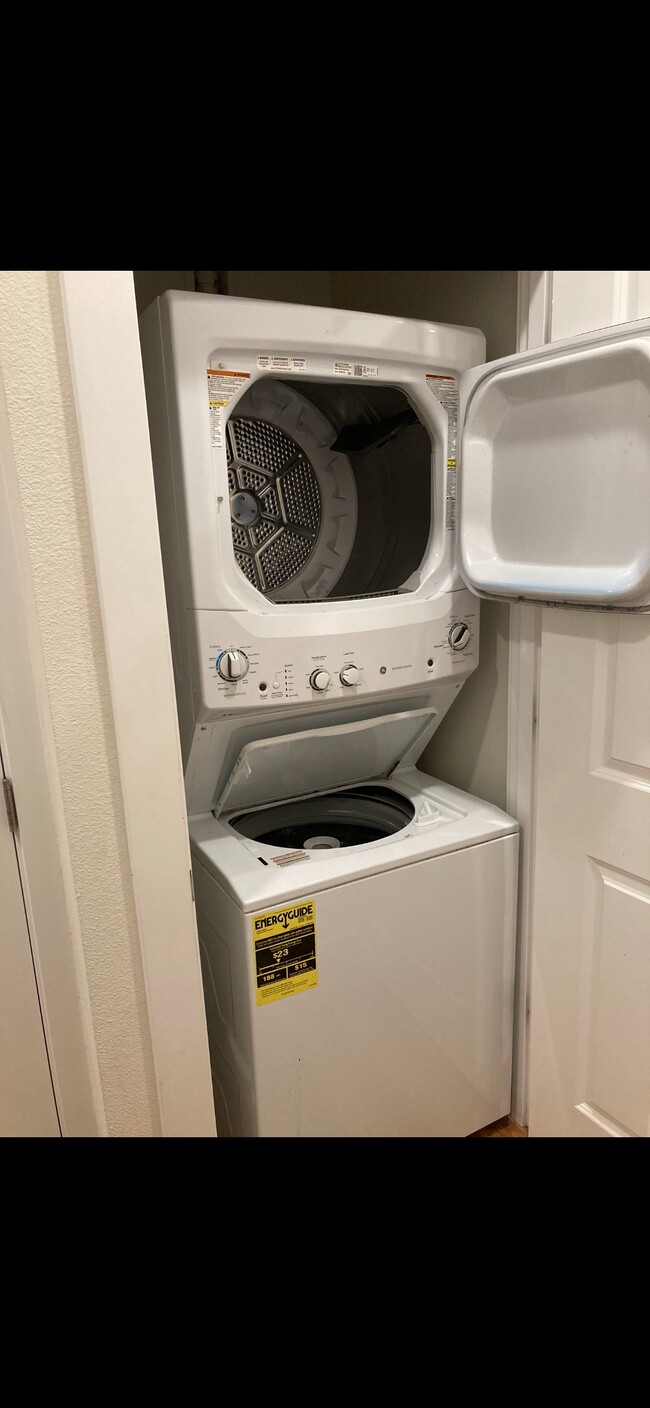 Full size Washer and Dryer - 8812 N Edison St