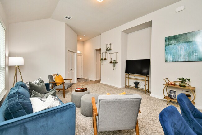 Sala de estar lista para disfrutar en familia - 7847 Grand Louis Way