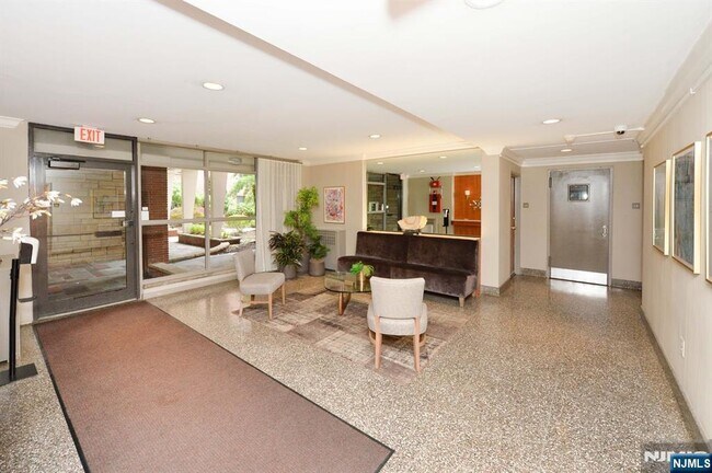 Foto del edificio - 208 Anderson St