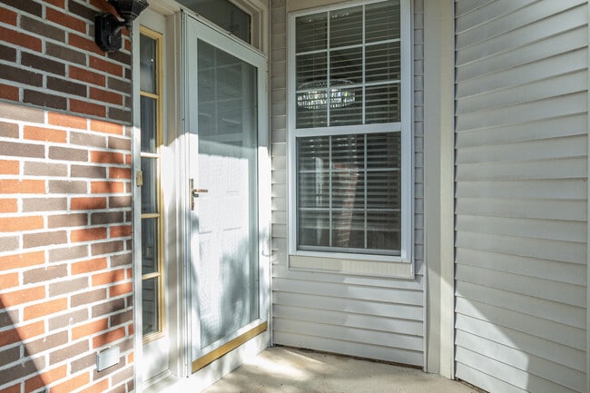 Building Photo - 3083 Anton Dr