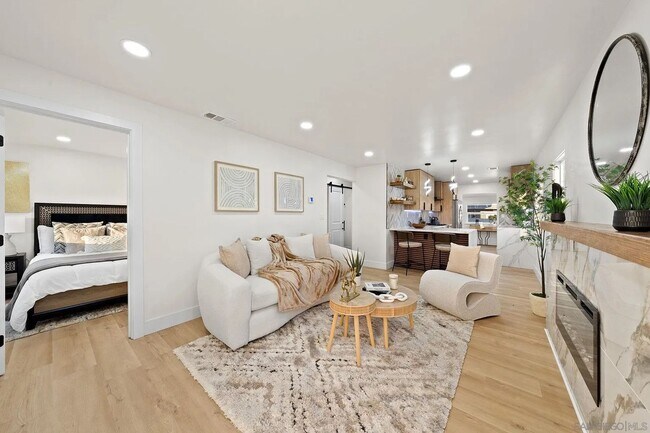 Foto del edificio - *MOVE IN SPECIAL* - HALF OFF 1ST MONTHS RENT