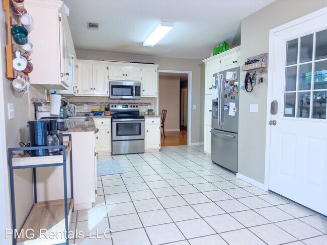 Foto del edificio - 3 br, 2 bath House - 1118 Bartlett Dr.