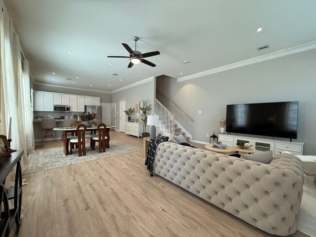 Building Photo - 3144 Gorge Way