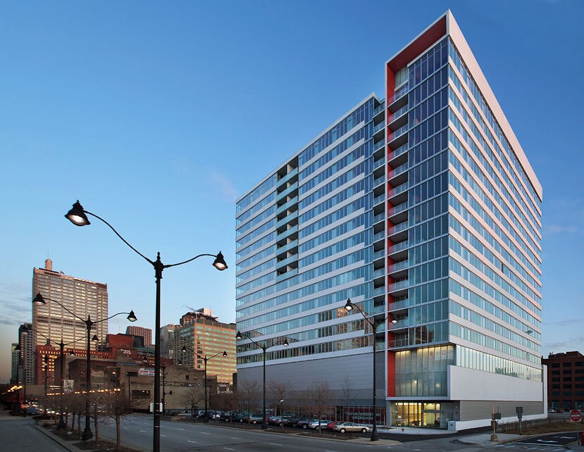 Foto principal - 659 W Randolph St