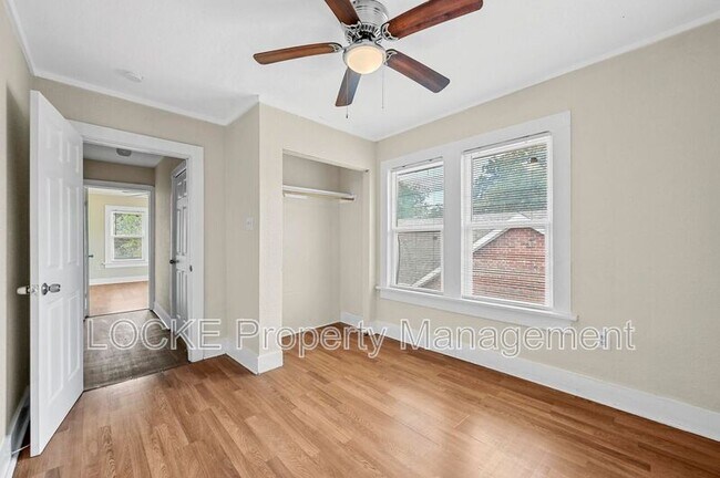 Foto del edificio - 1016 E Arlington Ave