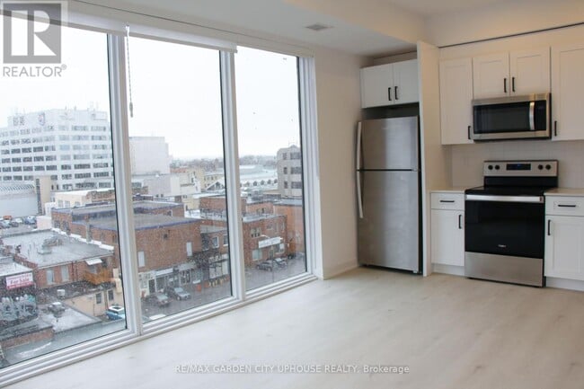 Building Photo - 57 Carlisle St