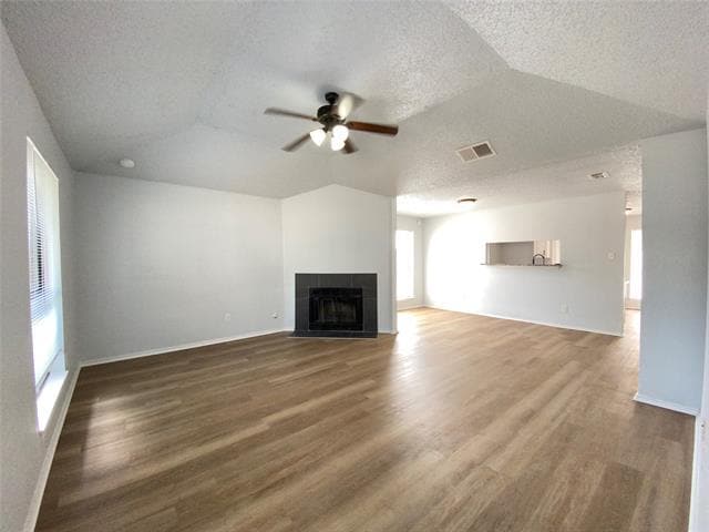Building Photo - 209 Hickory Springs Dr