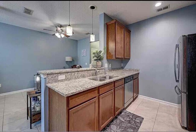 Building Photo - 114 Moultrie Village Ln