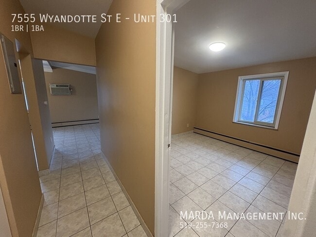 Photo du bâtiment - SPACIOUS 1 BED/1BATH APT EAST WINDSOR + HYDRO