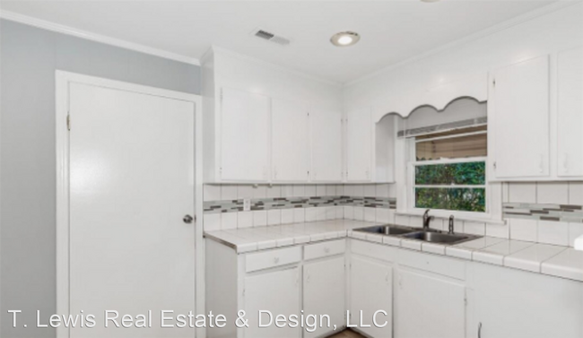 Building Photo - 4 br, 1 bath House - 1544 Mckinley Ave NE