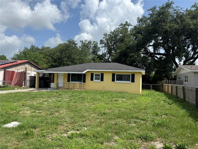 Building Photo - 2126 Colonial Ave