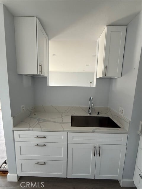 Foto del edificio - 822 E Lomita Ave