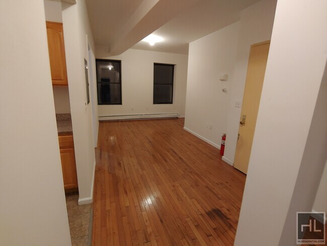 Building Photo - 3 AVENUE