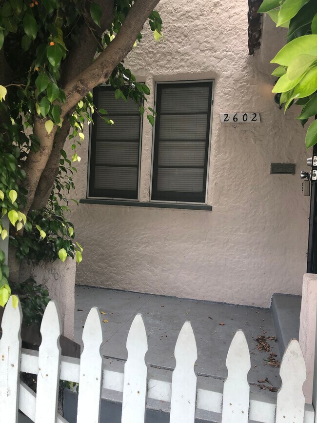 Vista frontal - 2602 7th St