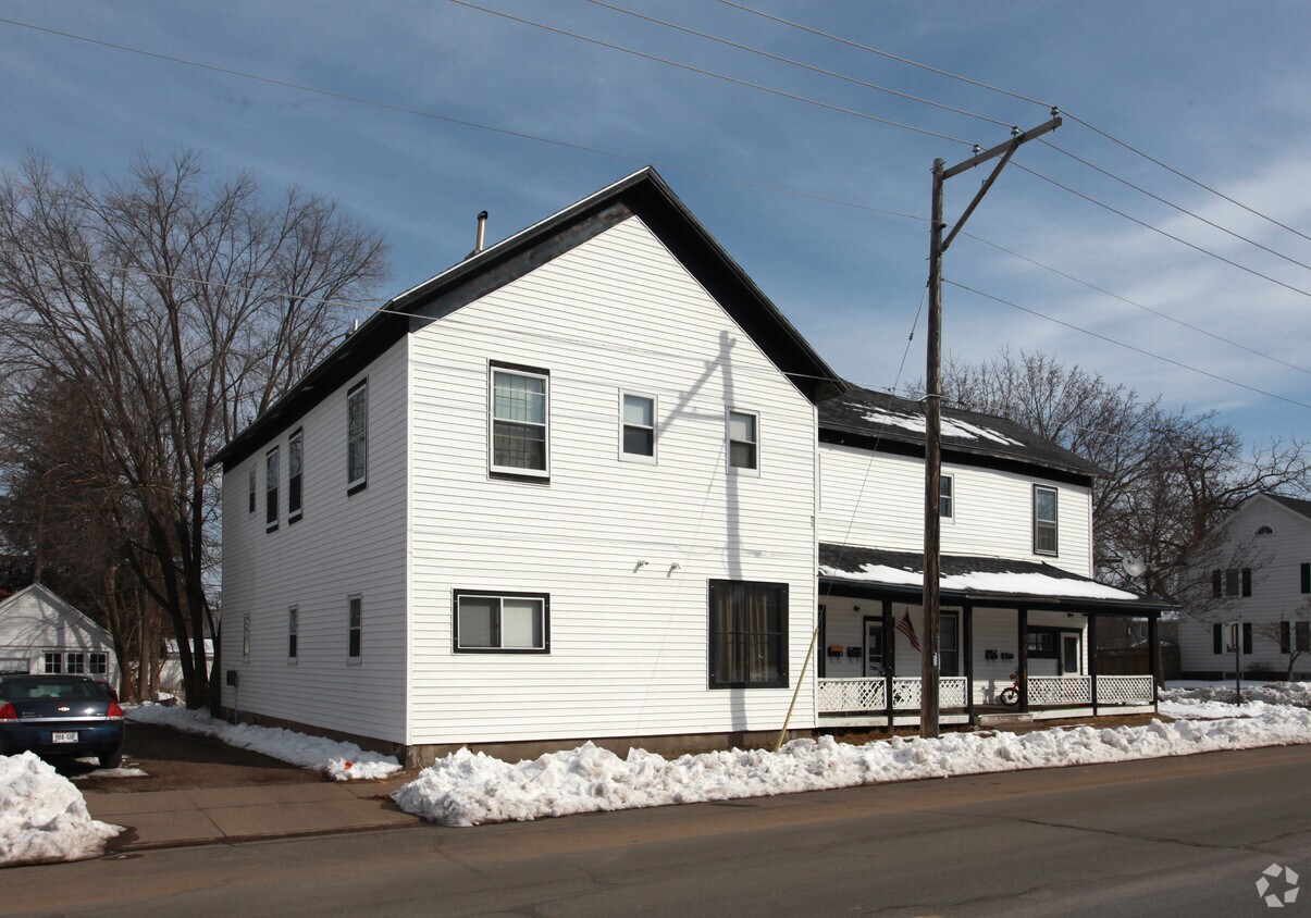 Building Photo - 921 E Main St