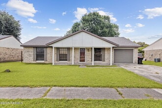 Building Photo - 209 Titan Dr