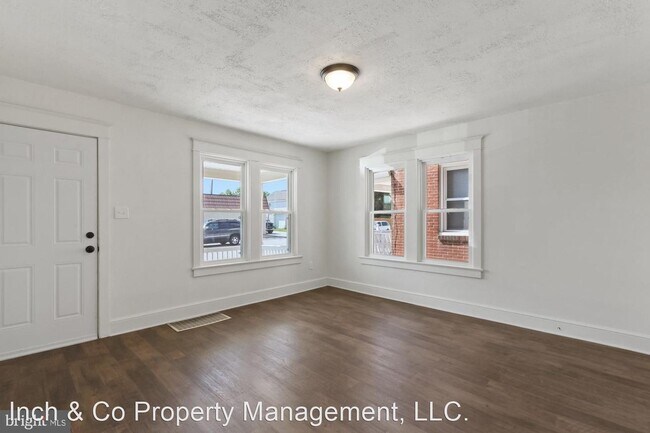 Foto del edificio - 2 br, 1.5 bath House - 131 S Clinton St