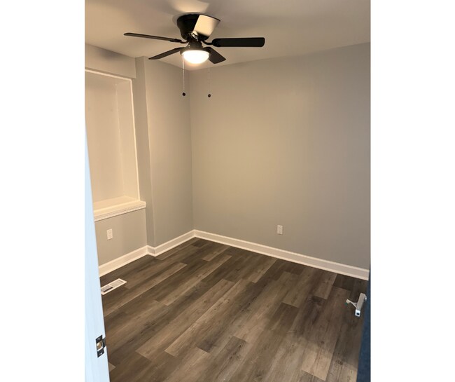 Foto del edificio - 3718 E Lombard St
