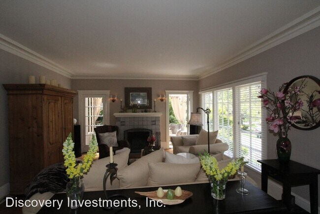 Building Photo - 3 br, 1.5 bath House - 130 Nova Dr.