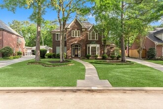 Building Photo - 106 N Floral Leaf Cir