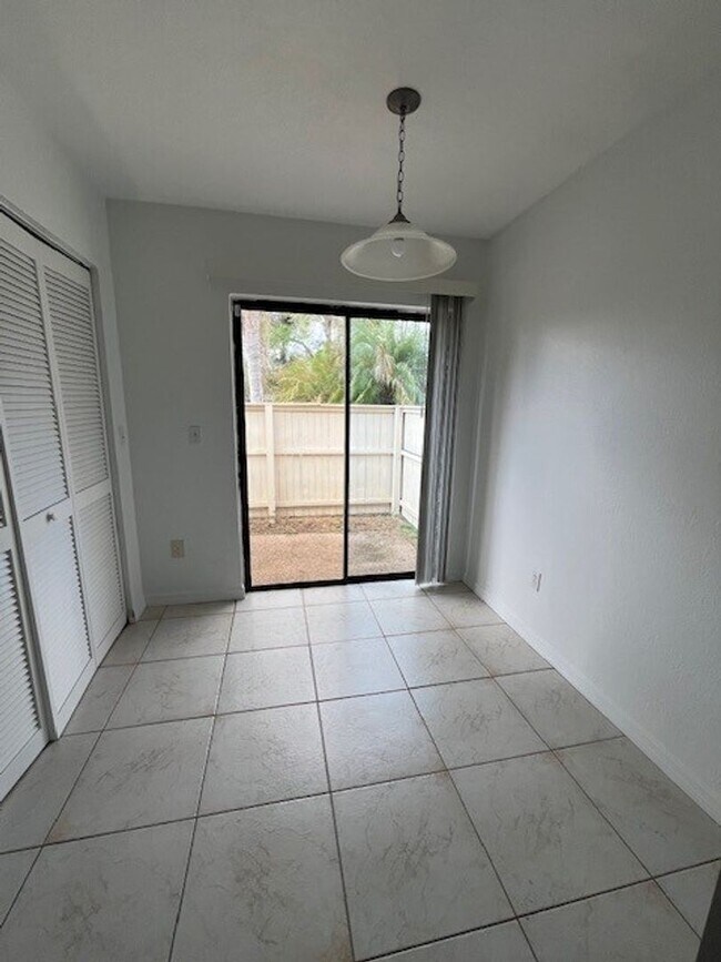 Foto del edificio - ***4 Bed 3.5 Bath in Tuscawilla!***