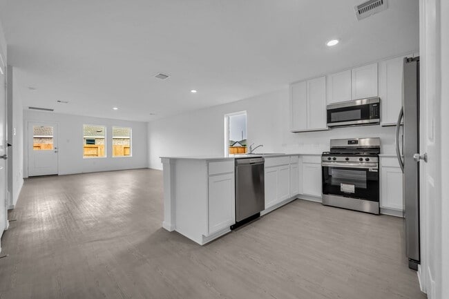 Foto del edificio - 26710 Scarlet Willow Dr