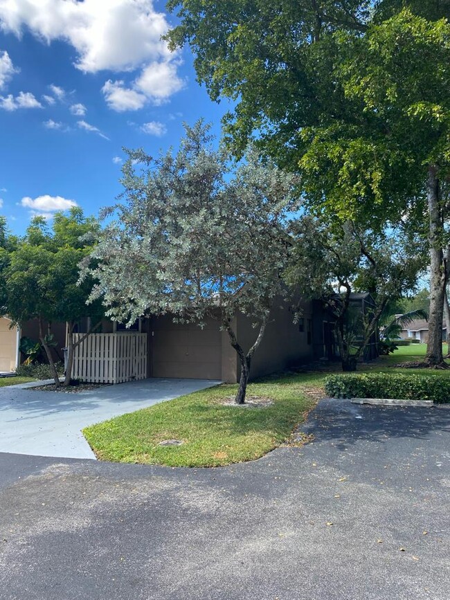 Building Photo - 22291 Woodspring Dr