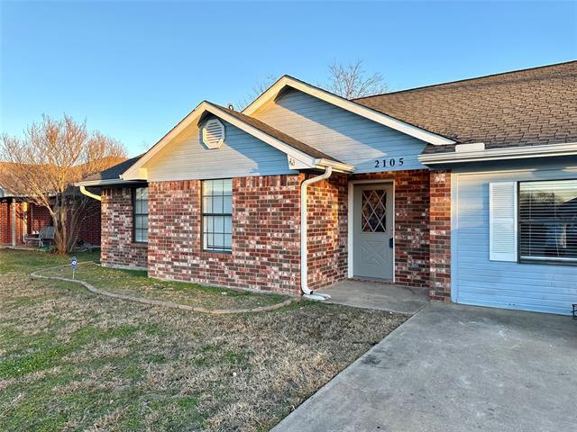 Building Photo - 2105 Melody Cir