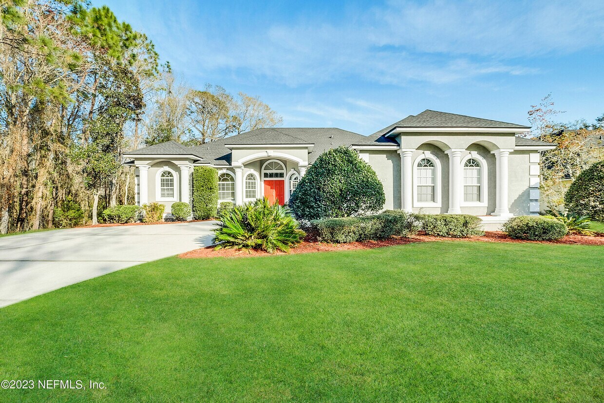 Foto principal - 2746 Country Club Blvd