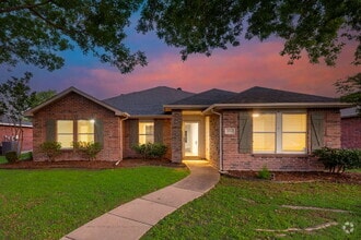 Building Photo - 2714 Sutters Mill Way