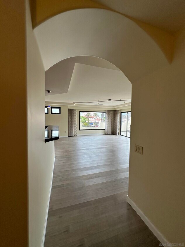 Foto principal - 7920 Herschel Ave