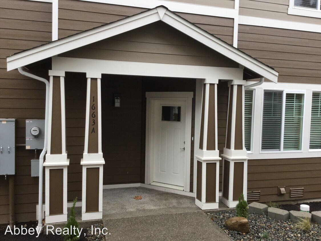Primary Photo - 1663 Burnside Pl