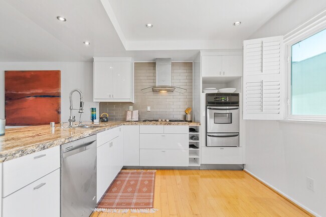 Foto del edificio - 4725 La Villa Marina