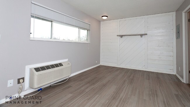 Building Photo - 2727 N Amidon St