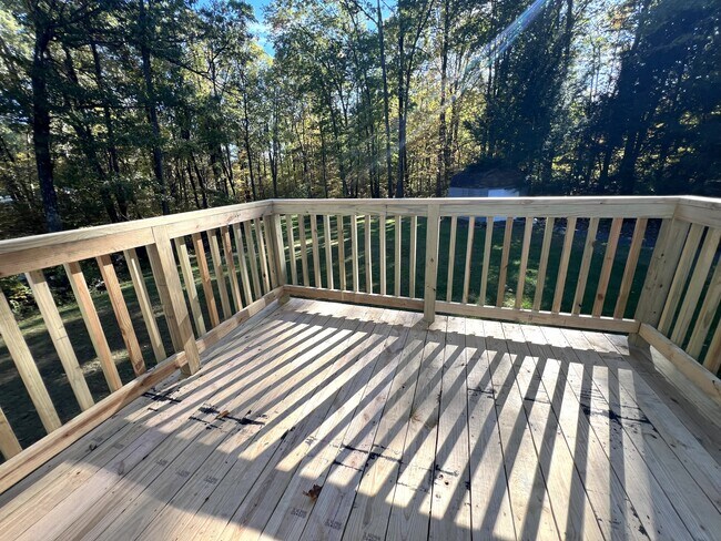 Foto del edificio - 215 Macktown Rd