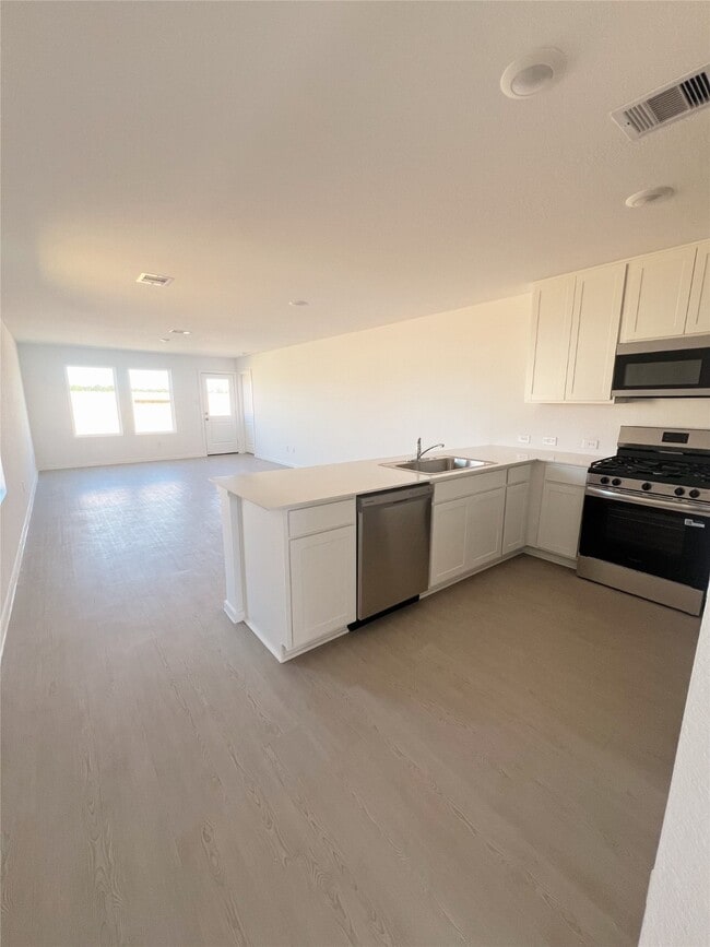 Building Photo - 12526 Mountain Daisy Rd