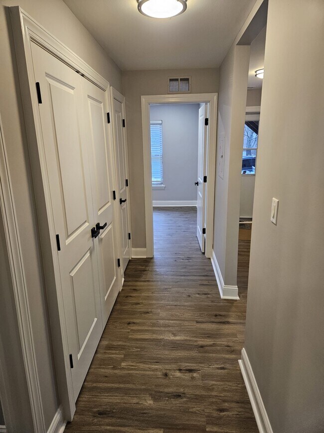 Foto del edificio - 65 County Rd