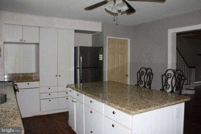 Building Photo - 553 Northbrook Rd
