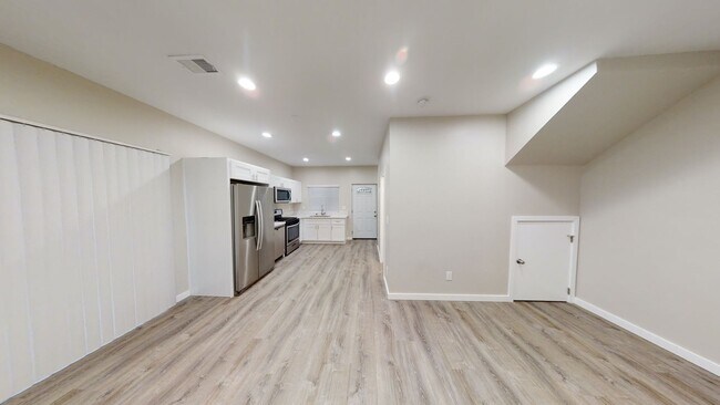 Foto del edificio - 4BD/2BA on Montezuma! (Lease out, pending ...