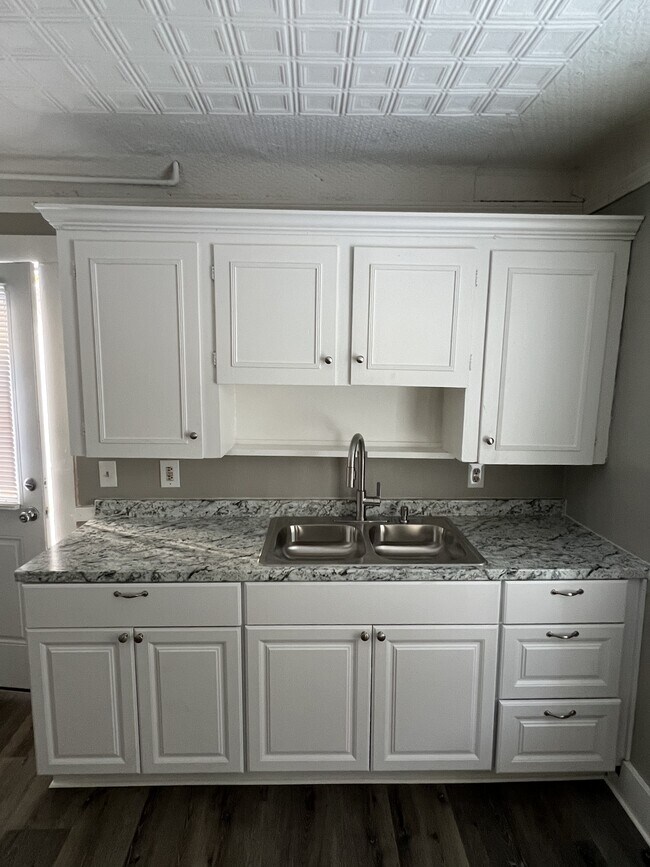 Building Photo - 26 North St