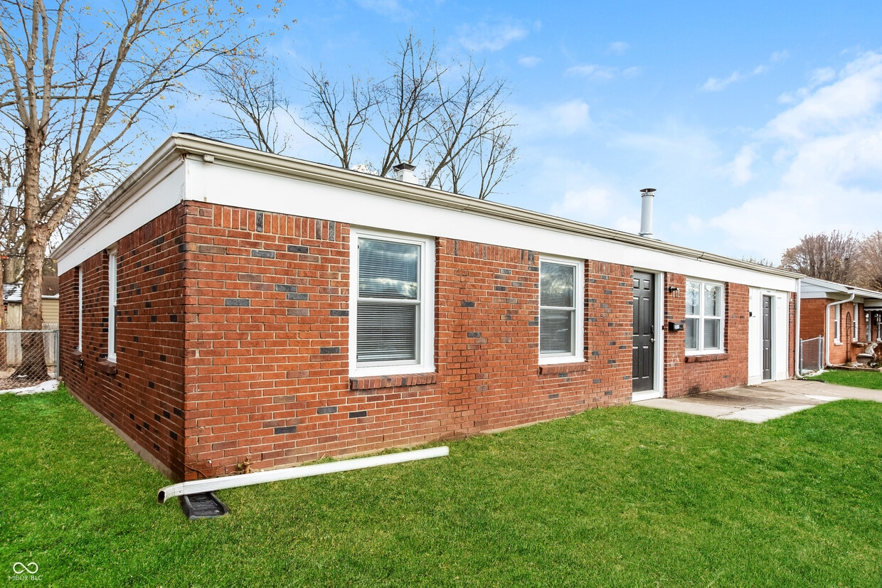 Primary Photo - 2611 Belmar Ave