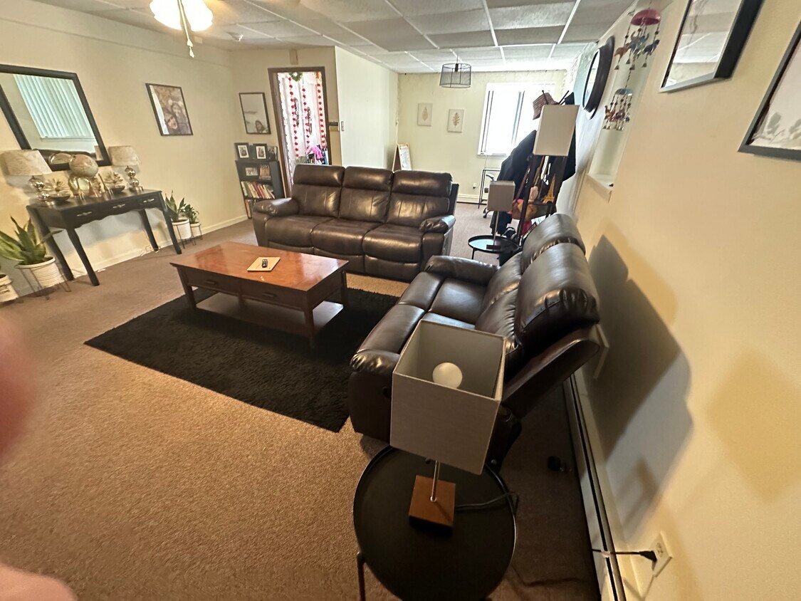 53 Homeland Dr Unit B, Huntington, NY 11743 Apartments in Huntington