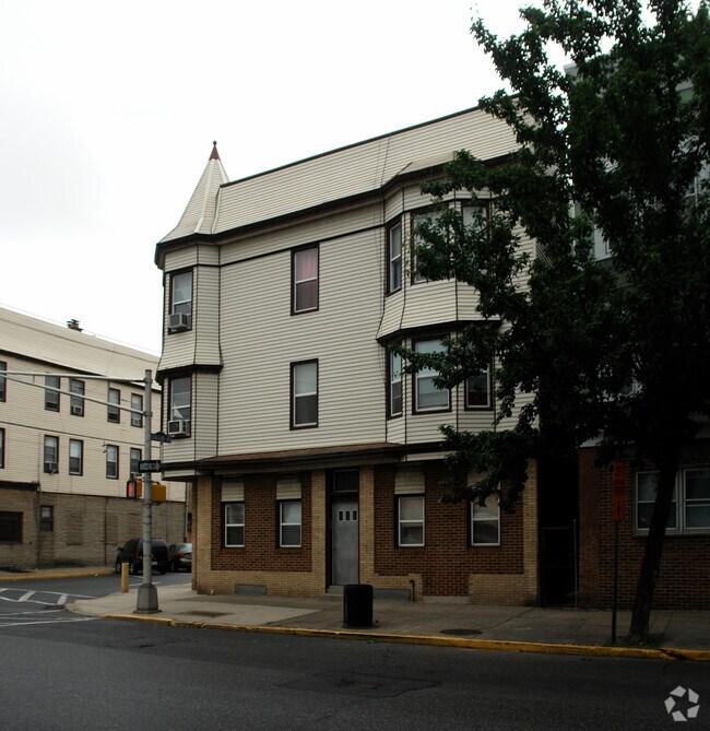 758 Harrison Ave, Harrison, NJ 07029 Apartments Harrison, NJ