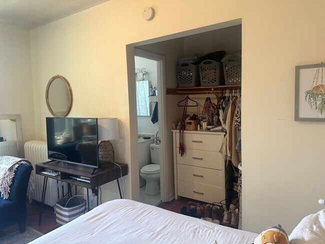 Foto del edificio - 644 W Wrightwood Ave