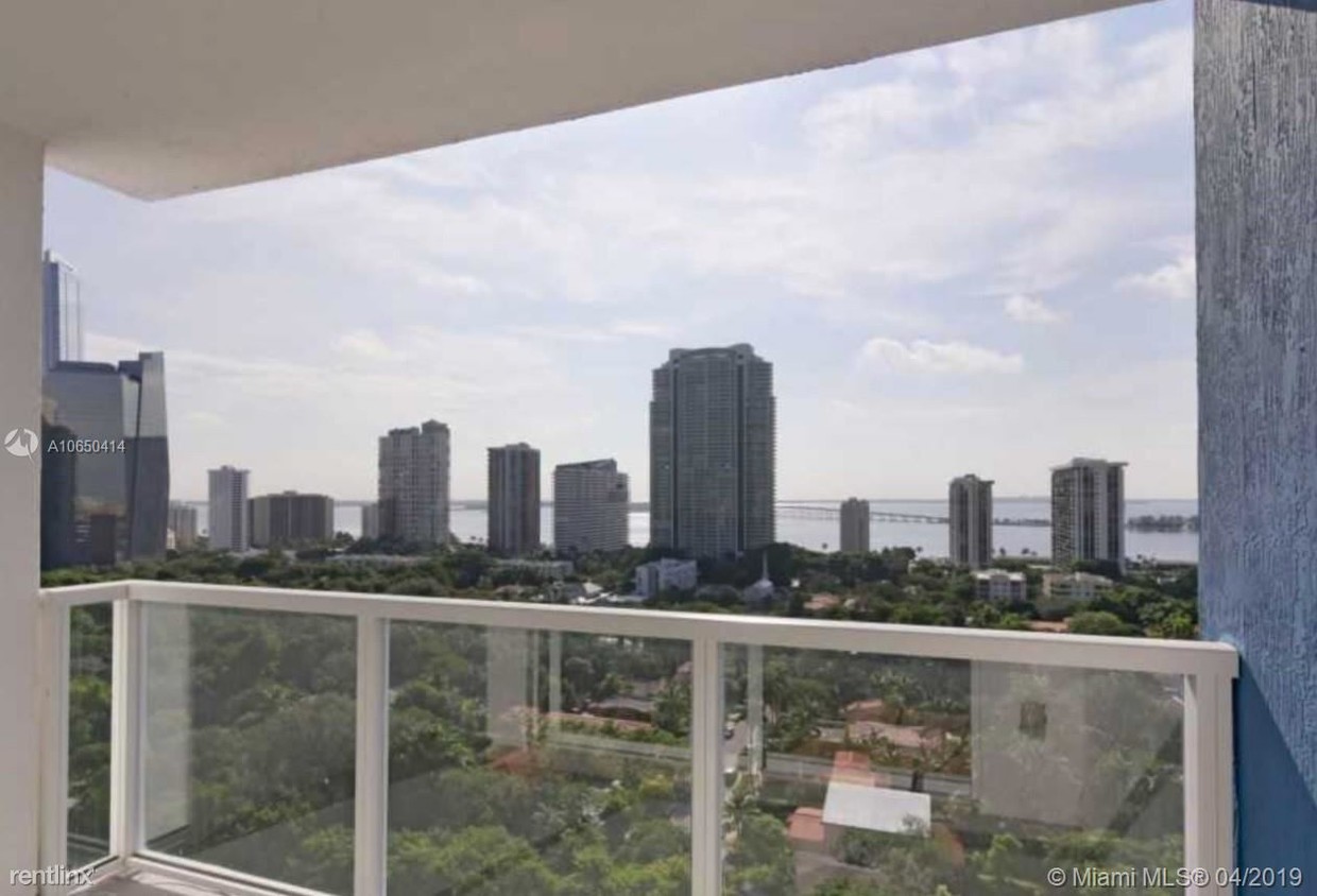 3 br, 2 bath - One Plaza Building - 3 br, 2 bath  - One Plaza Building
