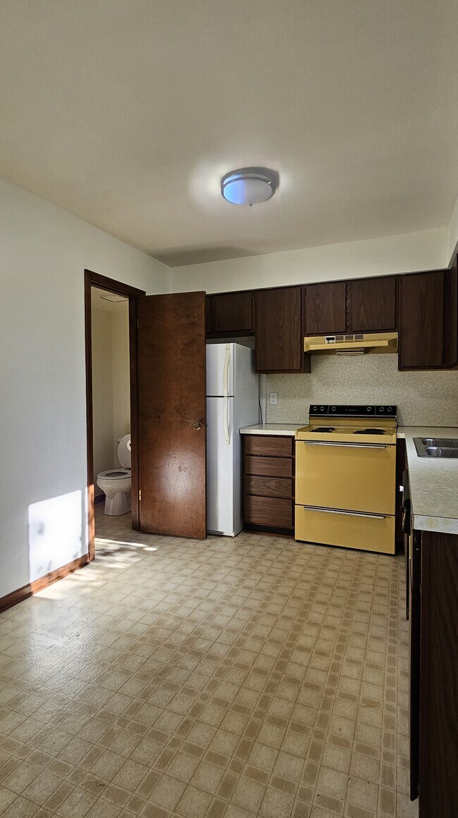 Foto del edificio - 680 Wildwood Dr