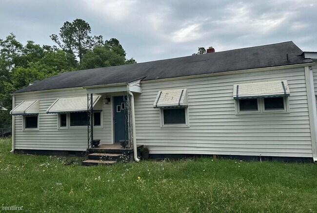 Building Photo - 3 br, 2 bath House - 1932 Satcher Boulevard
