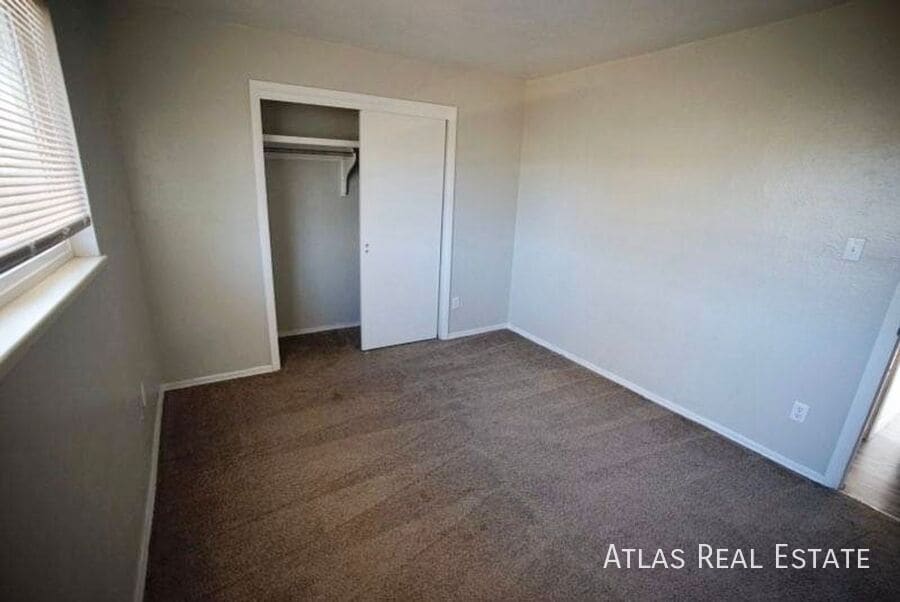 Photo - 4414 N Chestnut Street-4